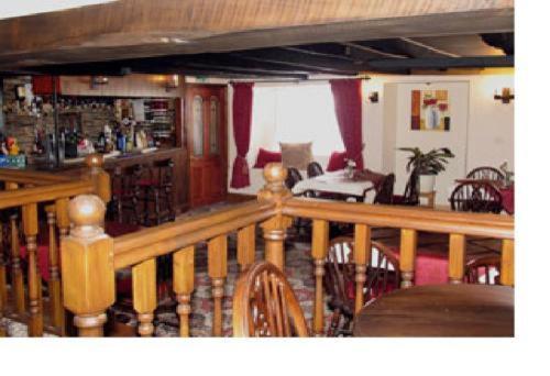 The White Hart Hotel Menheniot Εξωτερικό φωτογραφία
